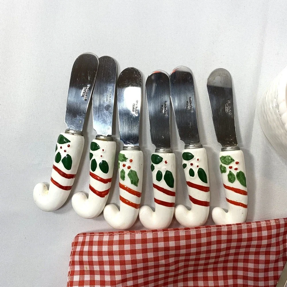 Spreader‎ Set Vintage Ceramic Stainless Christmas Holly 8 Piece w/Box